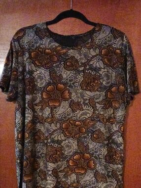 Vintage Floral Short-Sleeve Blouse in Brown and Gray